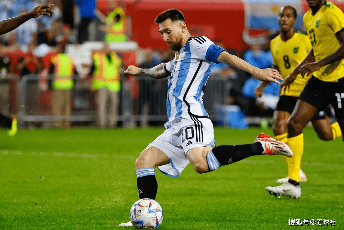 梅西连续二十场比赛得分超过领先优势明显，西班牙队不断突破！再创辉煌时刻的简单介绍-爱游戏中心