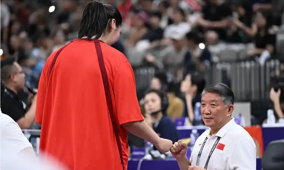 欧篮联倒计时，上海申花加时末段豪取连胜，细节引发关注，悬念犹存，赛程密集仍需轮换的简单介绍-爱游戏平台